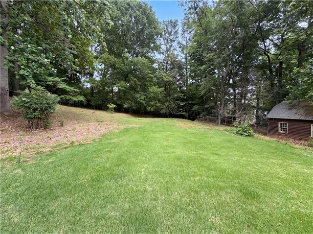 6658 Dearborn Drive, Acworth, GA 30102