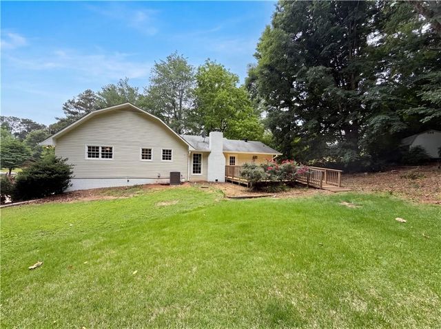 6658 Dearborn Drive, Acworth, GA 30102