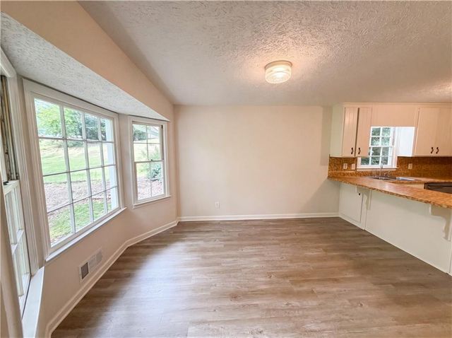 6658 Dearborn Drive, Acworth, GA 30102