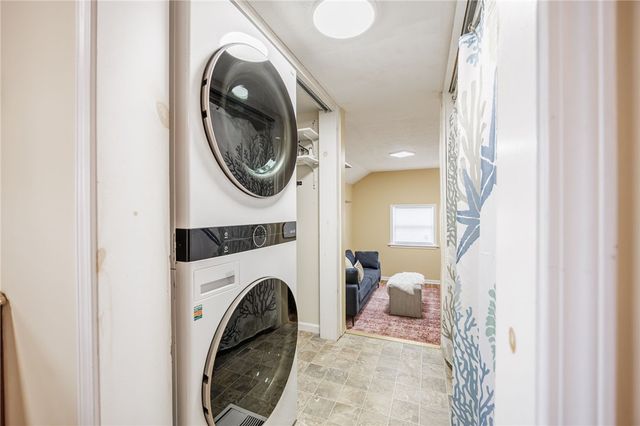 131 Mosley Road, Greece, NY 14616