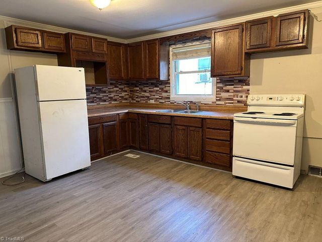 920 Brookline Street, Winston-salem, NC 27107