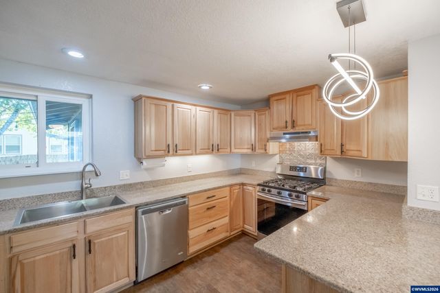 317 Vincent St, Philomath, OR 97370