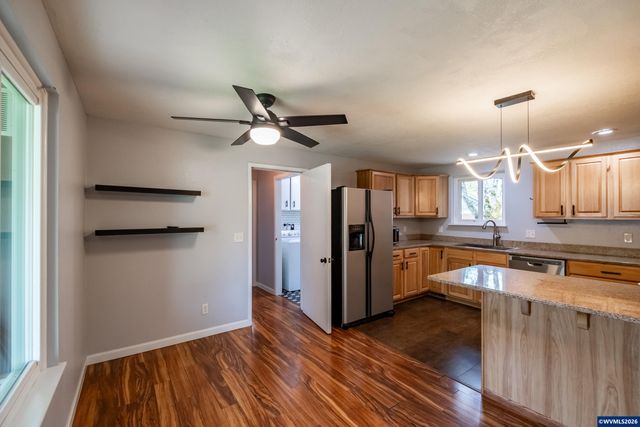 317 Vincent St, Philomath, OR 97370
