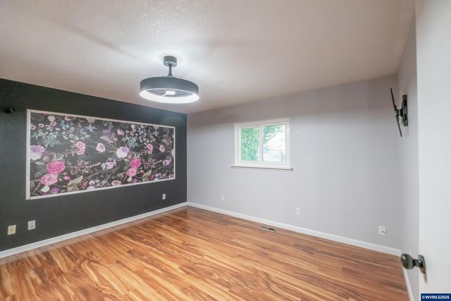 317 Vincent St, Philomath, OR 97370