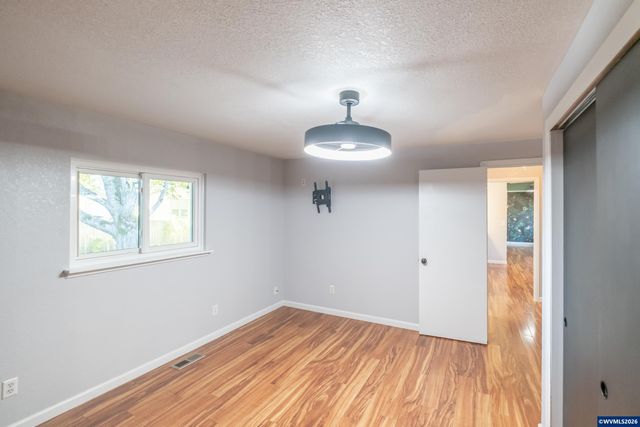 317 Vincent St, Philomath, OR 97370