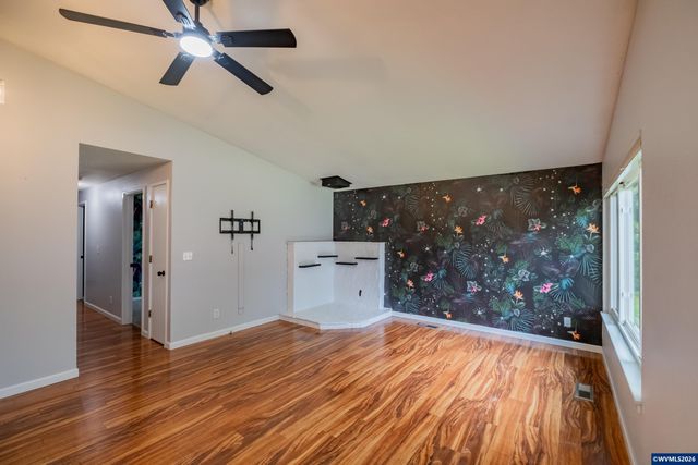 317 Vincent St, Philomath, OR 97370