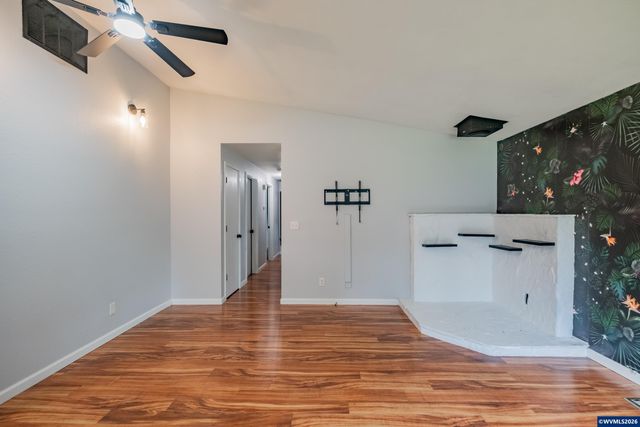 317 Vincent St, Philomath, OR 97370