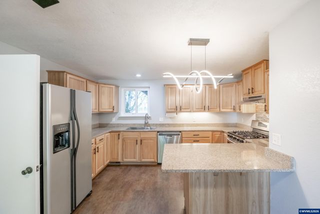 317 Vincent St, Philomath, OR 97370