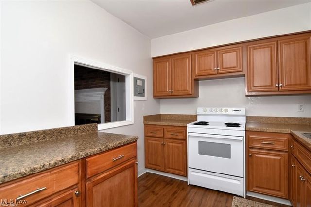 2854 Pease Drive, Rocky River, OH 44116