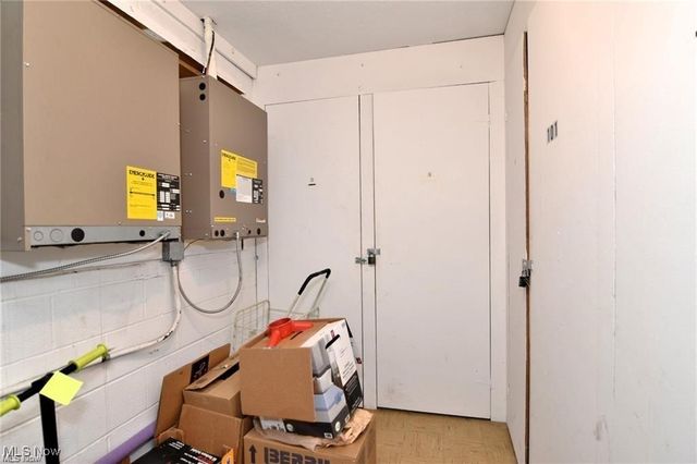 2854 Pease Drive, Rocky River, OH 44116