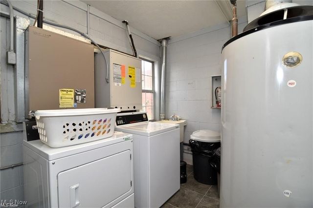 2854 Pease Drive, Rocky River, OH 44116