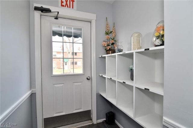 2854 Pease Drive, Rocky River, OH 44116