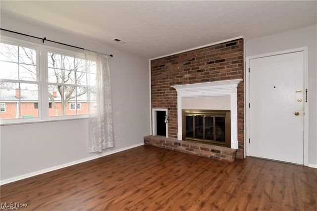 2854 Pease Drive, Rocky River, OH 44116