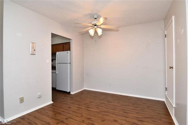 2854 Pease Drive, Rocky River, OH 44116