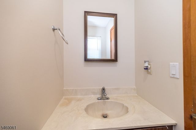3504 Wellington Ct, Hillsborough Twp., NJ 08844