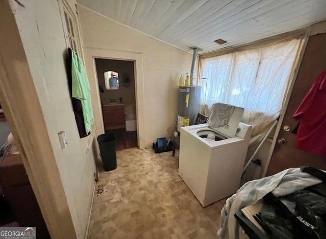 304 Cotton Avenue, Thomaston, GA 30286