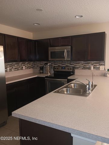 1346 BISCAYNE GROVE Lane, Jacksonville, FL 32218