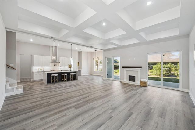 83 Bent Tree Lane, Montgomery, TX 77356