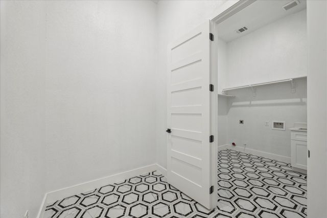 83 Bent Tree Lane, Montgomery, TX 77356