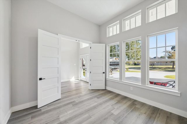 83 Bent Tree Lane, Montgomery, TX 77356