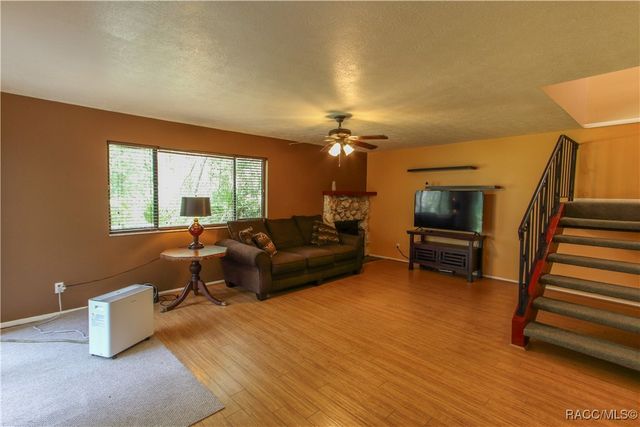 7 Moser Court N, Homosassa, FL 34446