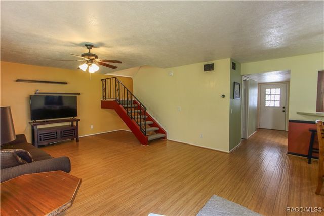 7 Moser Court N, Homosassa, FL 34446