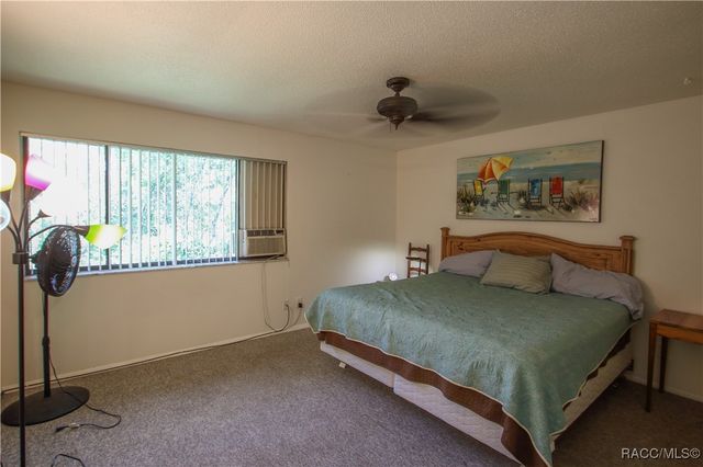 7 Moser Court N, Homosassa, FL 34446