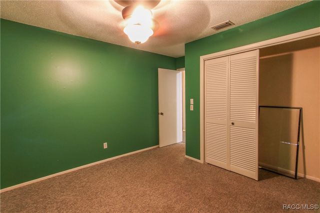 7 Moser Court N, Homosassa, FL 34446