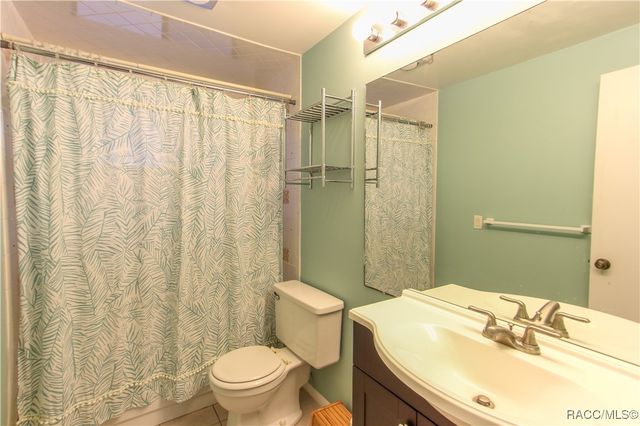 7 Moser Court N, Homosassa, FL 34446