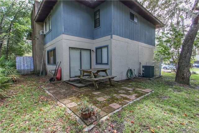 7 Moser Court N, Homosassa, FL 34446