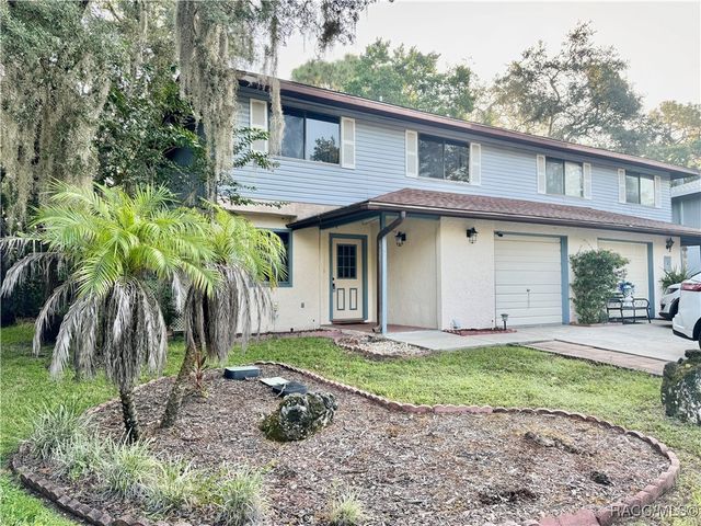 7 Moser Court N, Homosassa, FL 34446