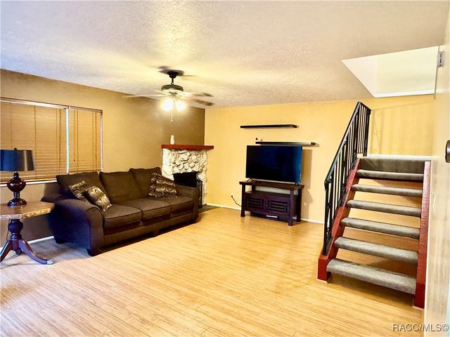 7 Moser Court N, Homosassa, FL 34446