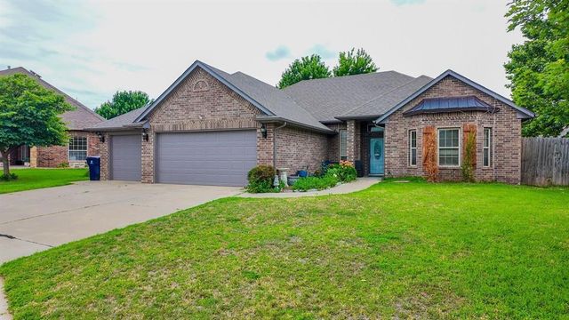 9109 NW 81st Street, Yukon, OK 73099