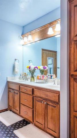 9109 NW 81st Street, Yukon, OK 73099