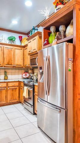9109 NW 81st Street, Yukon, OK 73099