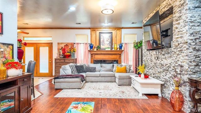 9109 NW 81st Street, Yukon, OK 73099