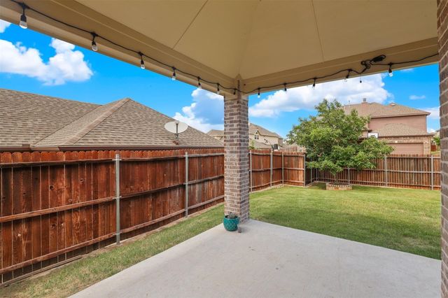 8110 Fenwick Court, Sachse, TX 75048