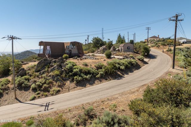 23960 El Rancho Drive, Tehachapi, CA 93561