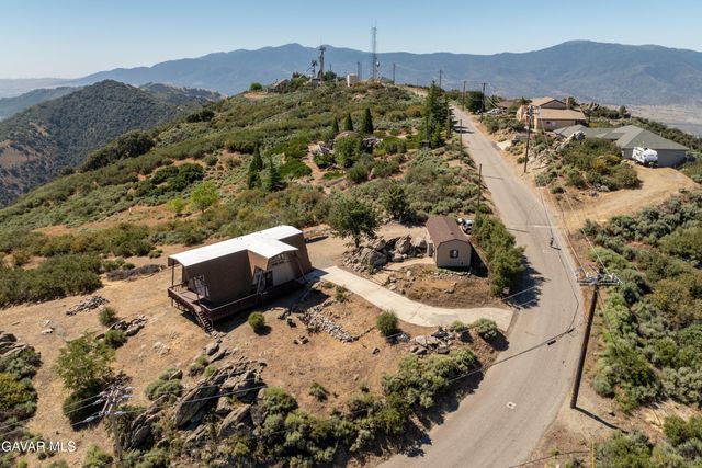 23960 El Rancho Drive, Tehachapi, CA 93561