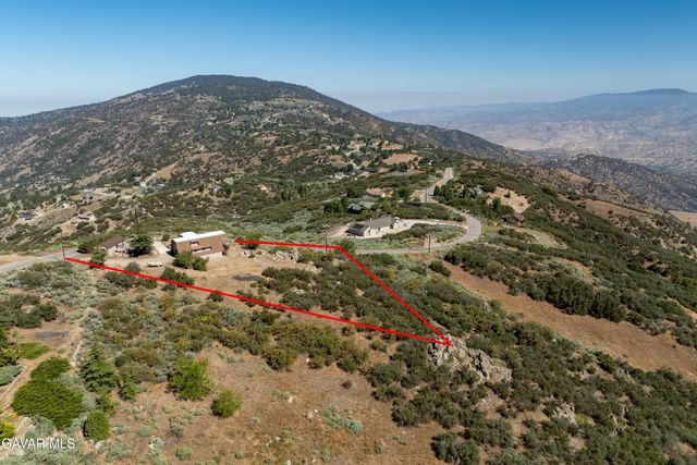 23960 El Rancho Drive, Tehachapi, CA 93561