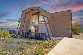 23960 El Rancho Drive, Tehachapi, CA 93561