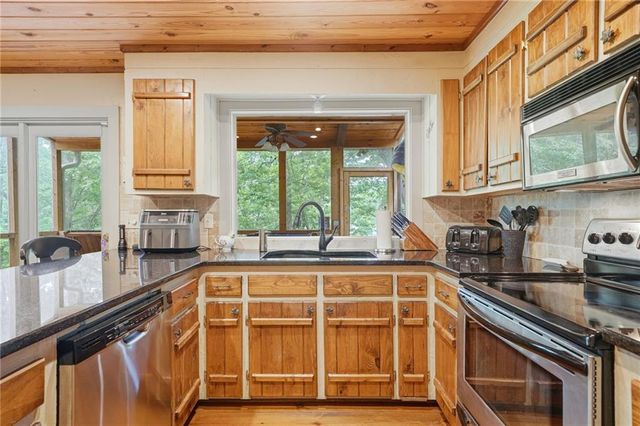 161 White Antelope Street, Waleska, GA 30183