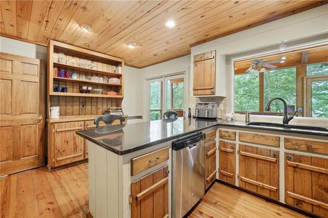 161 White Antelope Street, Waleska, GA 30183