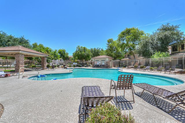 1500 S OWL Drive, Gilbert, AZ 85296