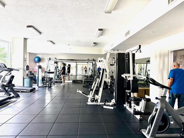 601 NE 23rd St 605, Miami, FL 33137