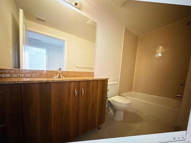 601 NE 23rd St 605, Miami, FL 33137