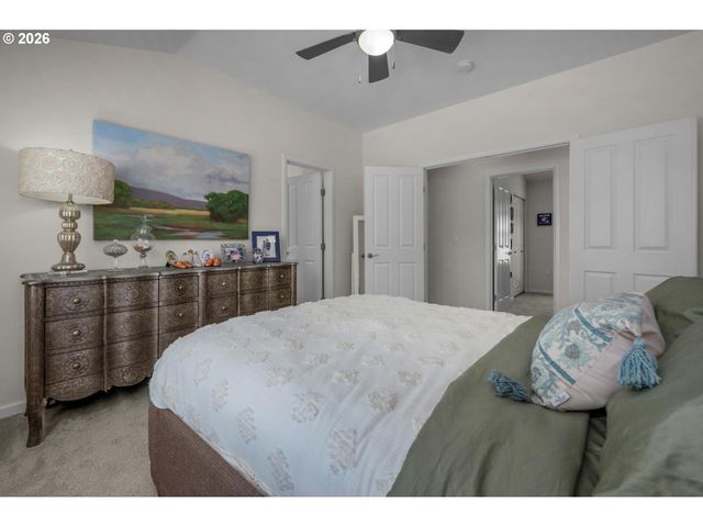10860 Sw BRIARWOOD Pl, Portland, OR 97223