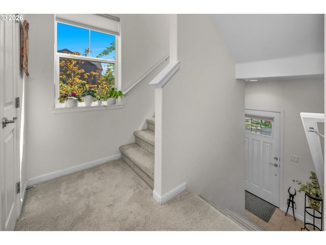 10860 Sw BRIARWOOD Pl, Portland, OR 97223
