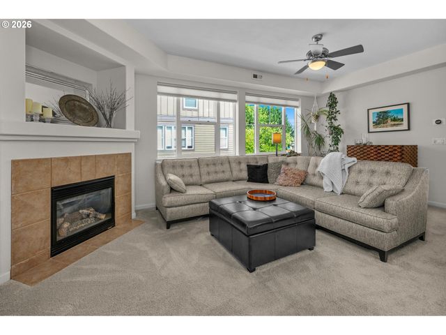 10860 Sw BRIARWOOD Pl, Portland, OR 97223