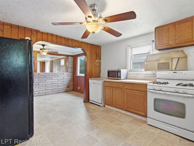 3385 N Genesee Road N, Genesee Charter Township, MI 48506
